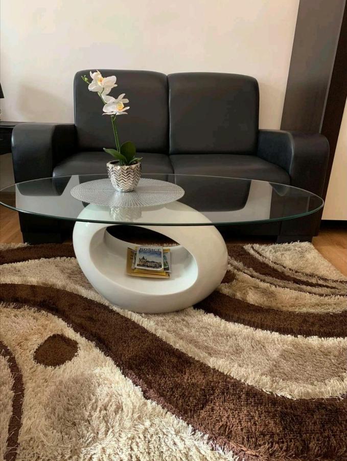 Alzbetina 15 - Dream Apartman Kösice Dış mekan fotoğraf